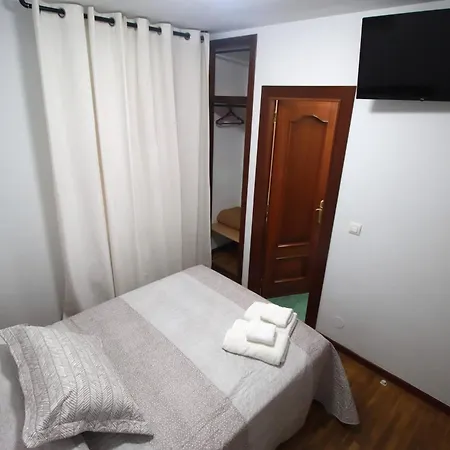 Hostel San Martin 1 Estrella Arriondas