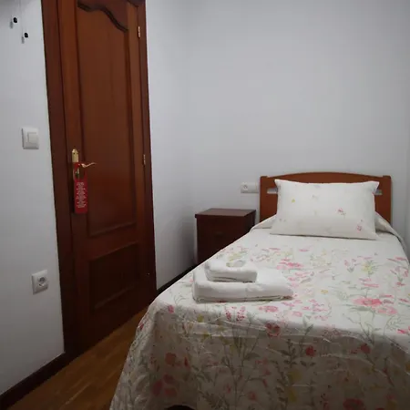 Hostel San Martin 1 Estrella Arriondas