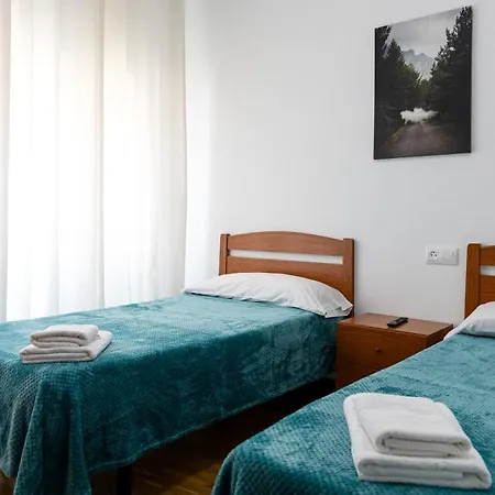 San Martin 1 Estrella Hostel Arriondas