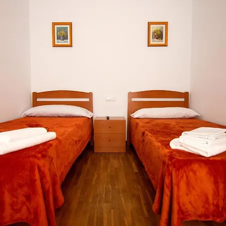 Hostel San Martin 1 Estrella Arriondas