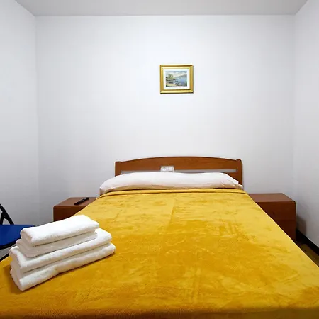 Hostel San Martin 1 Estrella Arriondas