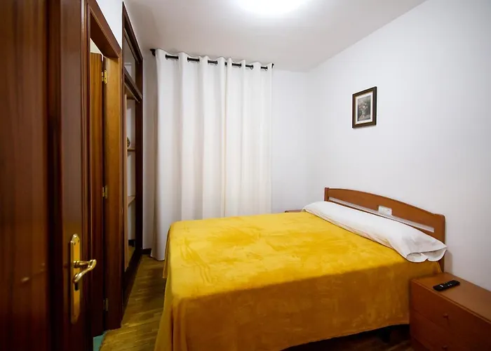 Hostel Yani's 1 Estrella *