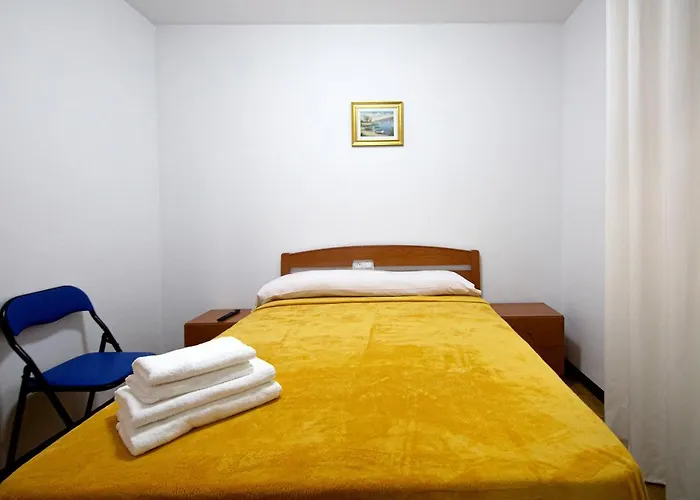 Yani's 1 Estrella * Arriondas