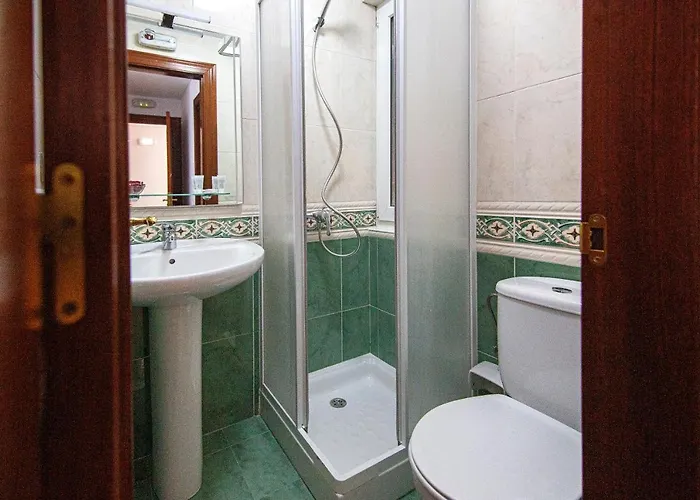 Hostel Yani's 1 Estrella Arriondas