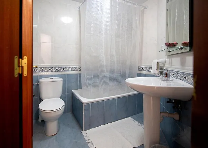 Yani's 1 Estrella Hostel Arriondas