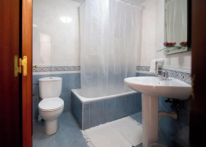 Yani's 1 Estrella Hostel Arriondas